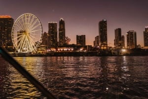 Miami: Luxury E-Boat Cruise with Wine and Charcuterie Board