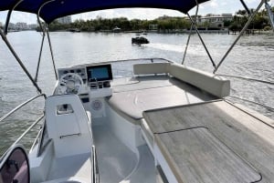 Miami: Luxuriöse Reisen mit Icon Yacht und Jets'