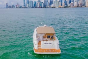 Experiência em um iate de luxo em Miami (4 horas de Bella Vita)