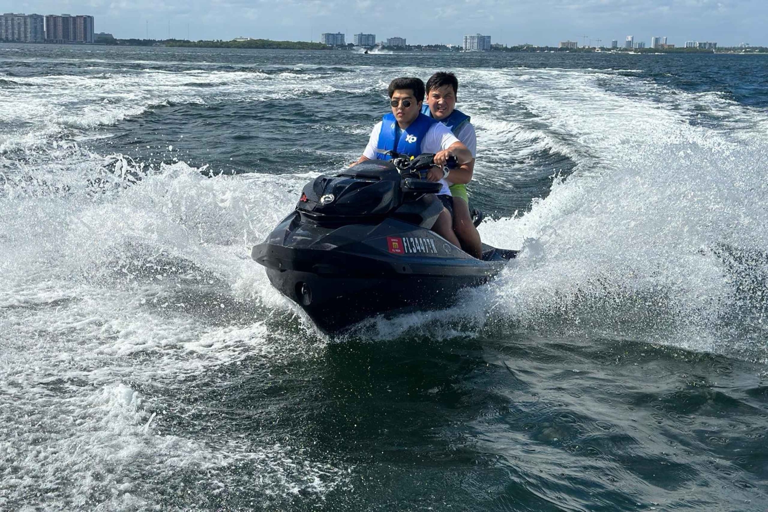 Miami: Passeio de Jetski em Miami Beach com barco e bebidas
