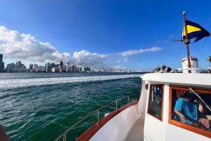 Miami: Crucero en yate de época por el horizonte de Miami,