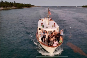 Miami: Crucero en yate de época por el horizonte de Miami,