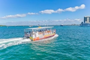 Miami: New Year's Eve Fireworks Cruise on Biscayne Bay