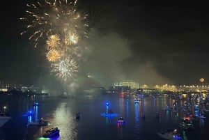 Miami: New Years Eve Fireworks Cruise on Biscayne Bay