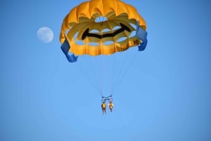 Miami: Parasailing-Erlebnis in der Biscayne Bay