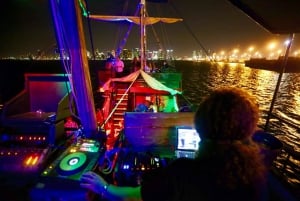 Cruzeiro em barco de festa em Miami