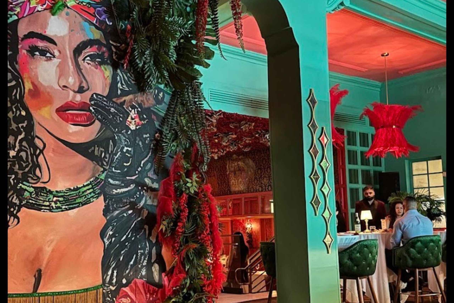 Miami: Fiesta en Autobús, Entrada al Club y Experiencia Nocturna de Barra Libre