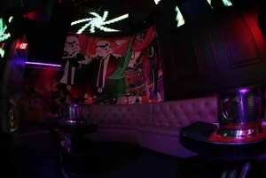 Miami: Fiesta en Autobús, Entrada al Club y Experiencia Nocturna de Barra Libre