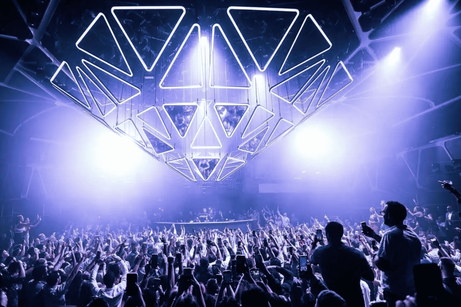 Miami: pasaporte para la fiesta con 3 entradas a discotecas o fiestas en la piscina.