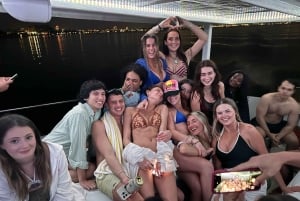 Fiesta en yate en Miami para 34PP Despedida de soltera Fiesta de cumpleaños