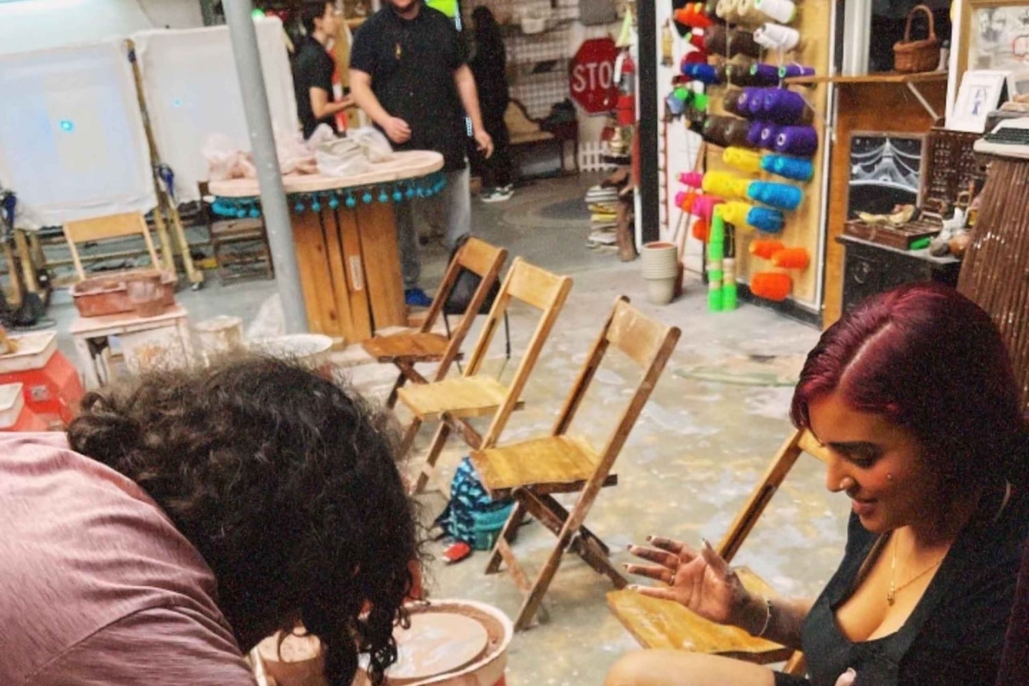 Miami: clase de alfarería con torno