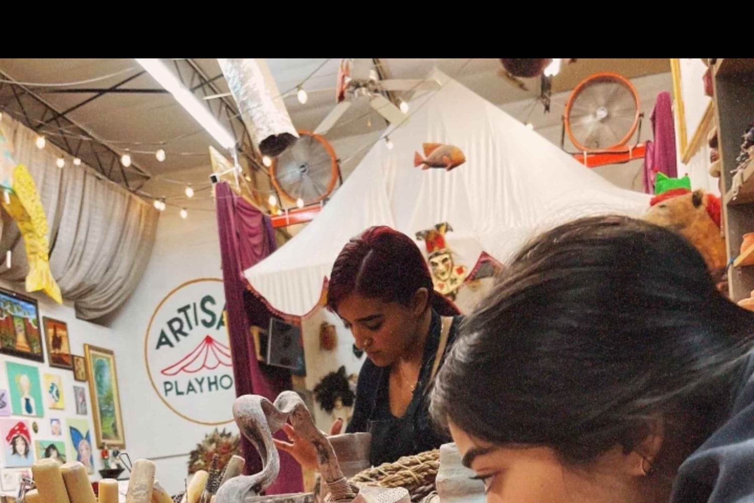 Miami: clase de alfarería con torno