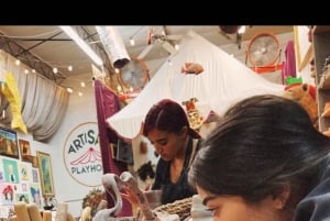 Miami: clase de alfarería con torno