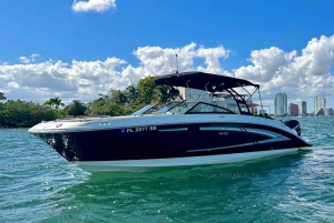 Miami: Prywatna wycieczka łodzią 29' SeaRay SDX Coastal Highlights Boat Tour