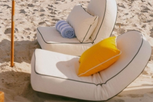 Miami: Private Beach Lounge and Picnic Set Up