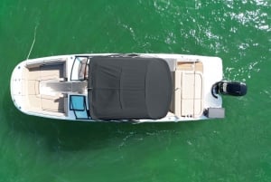 Miami: Sundeck Coastal Highlights Boat Tour: Yksityinen 29' Sundeck Coastal Highlights Boat Tour