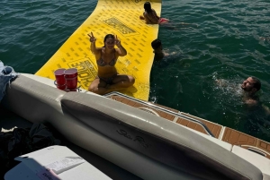 Miami: tour privado en barco con capitán y vistas del horizonte