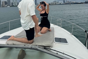 Miami: tour privado en barco con capitán y vistas del horizonte