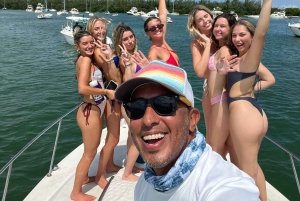 Miami: tour privado en barco con capitán y vistas del horizonte