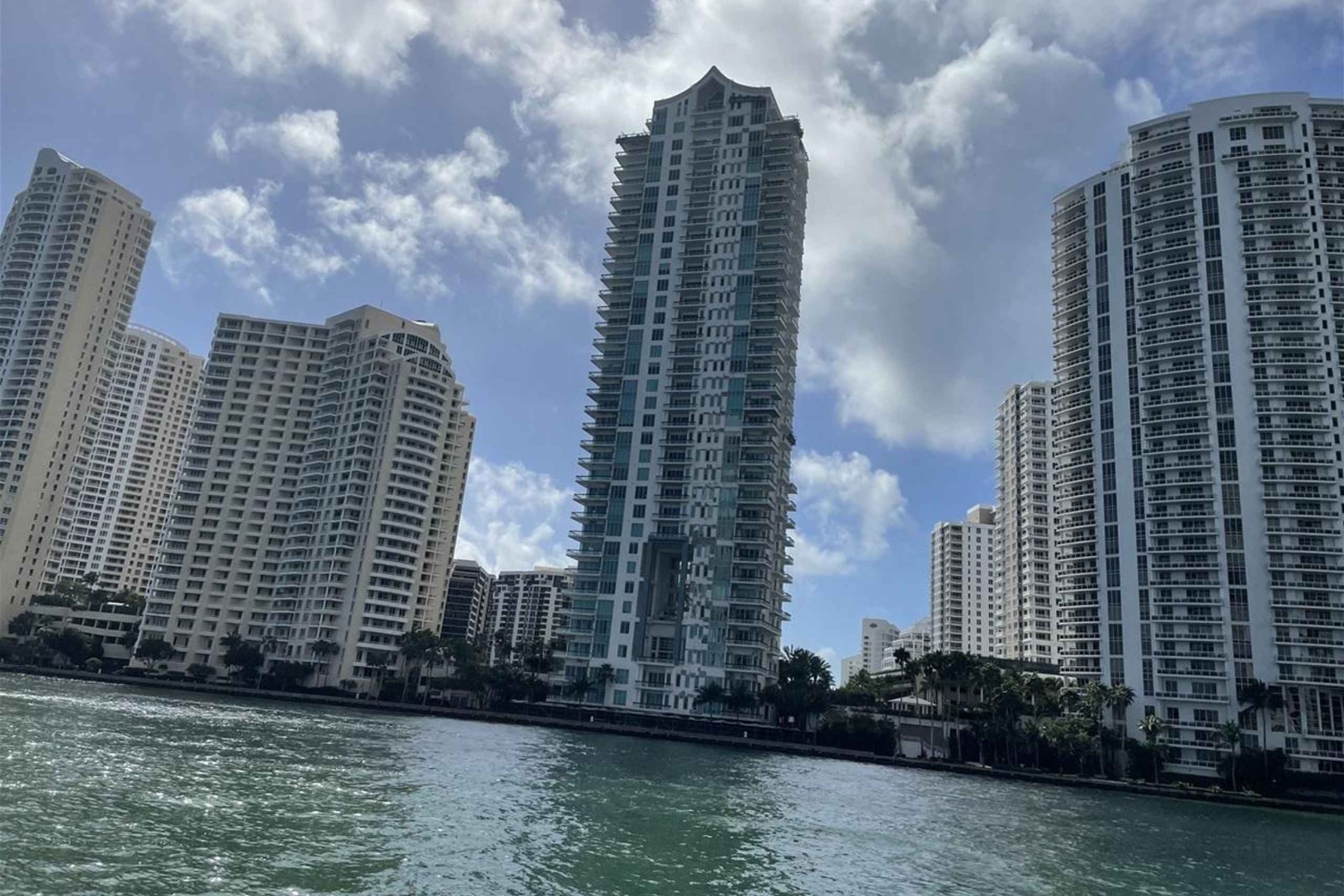 Miami: Private City Tour by Air-Conditioned Vehicle