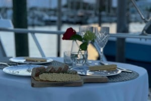 Miami : Dîner-croisière privé pour 2 personnes sur un yacht.