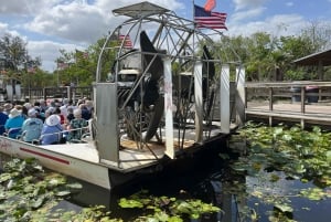 Miami: Visita privada a los Everglades en francés en un Mustang descapotable