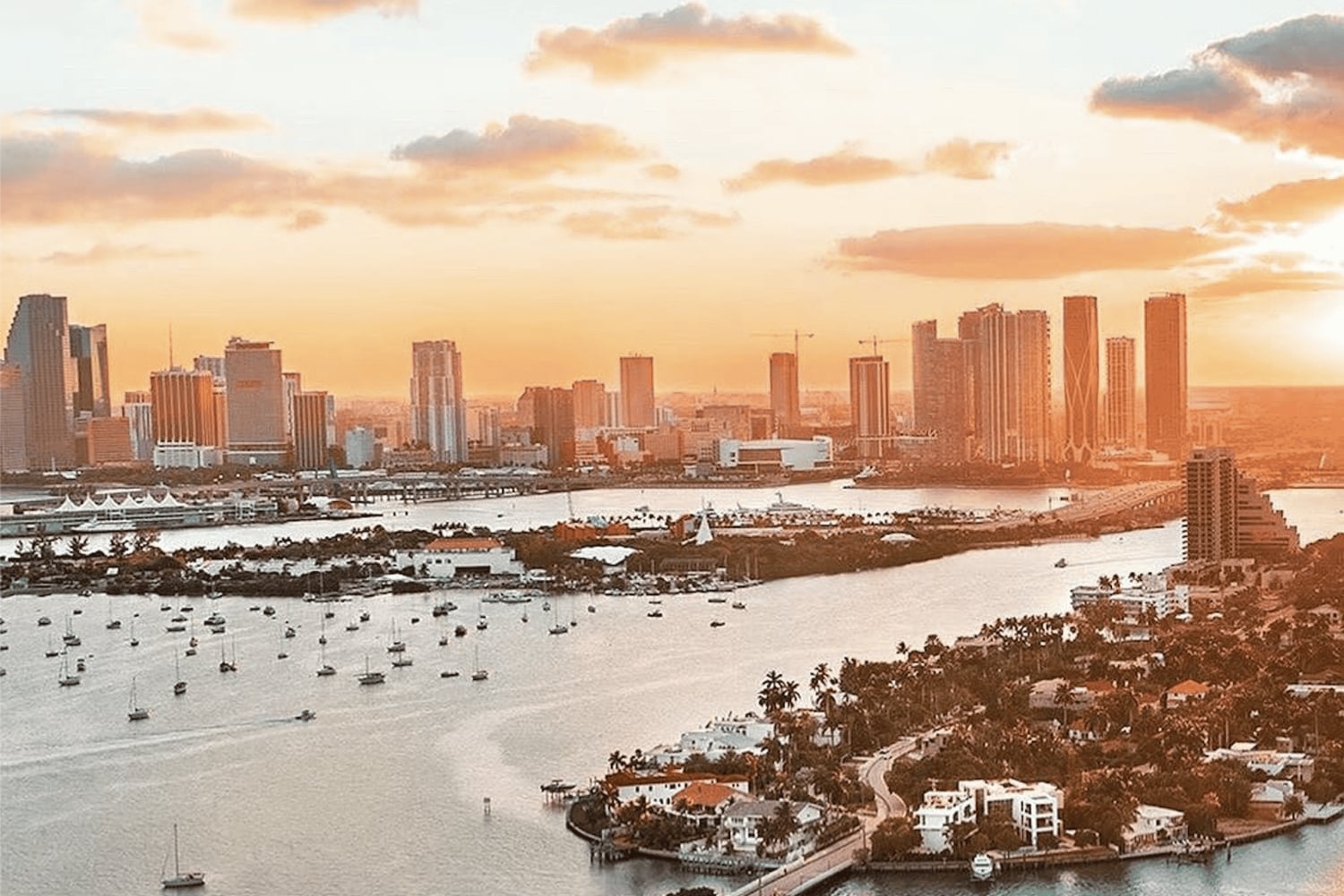 Miami: Private Luxury Airplane Tour with Champagne