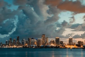 Miami: Private Luxury Airplane Tour with Champagne