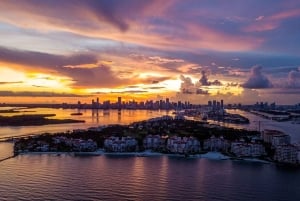 Miami: Private Luxury Airplane Tour with Champagne