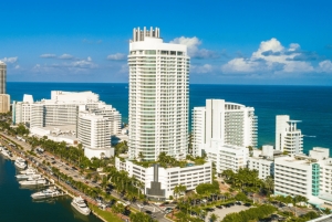 Miami: Private Luxury Airplane Tour with Champagne