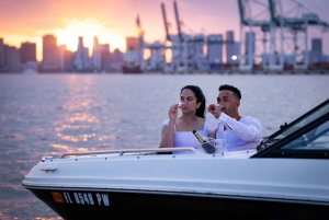 Miami: Private Boat Charter Guided and Tailored Experience