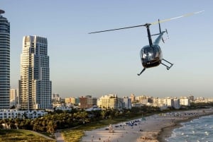 Miami: Excursión Romántica Privada en Helicóptero con Champán