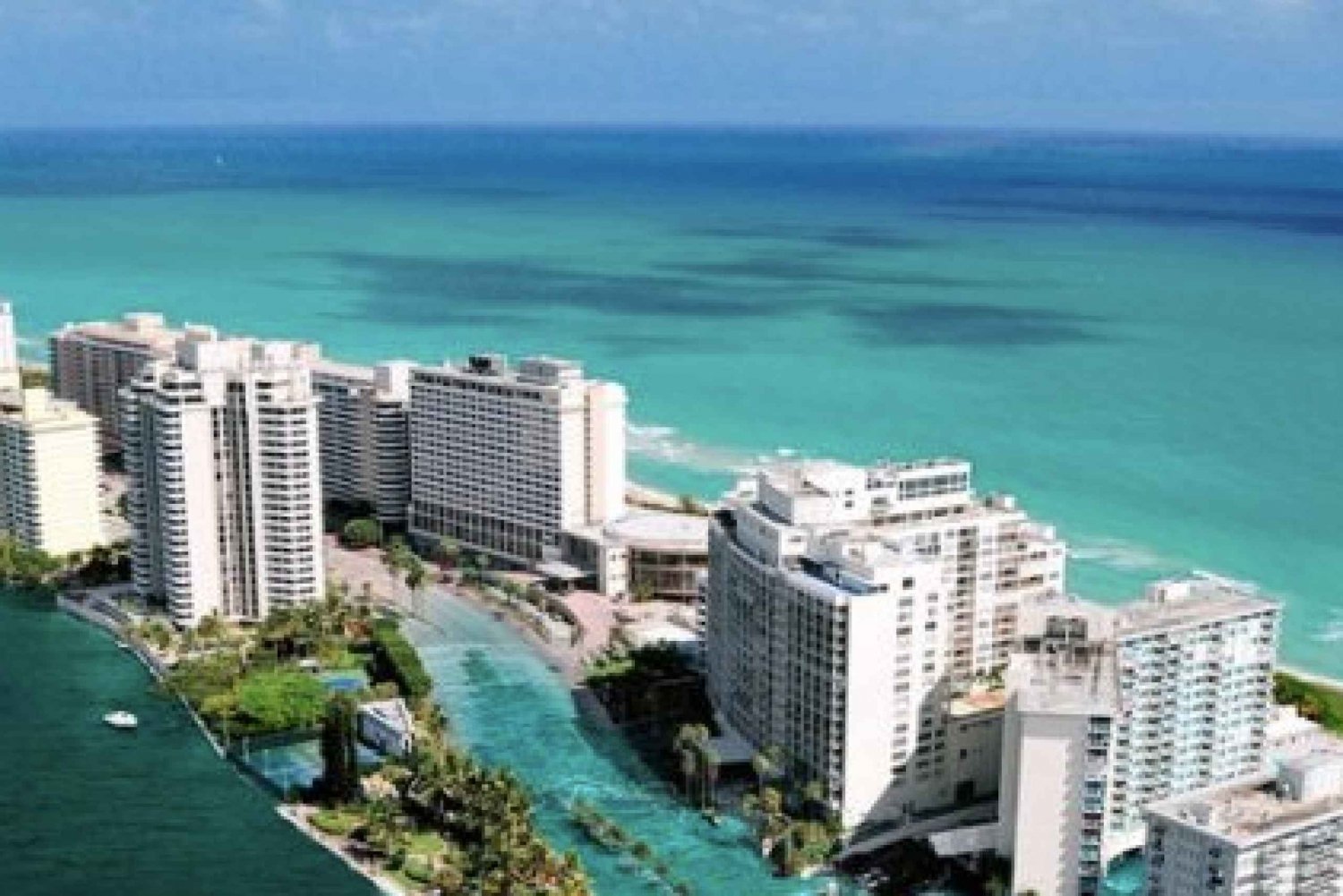 Miami: Private Scenic Airplane Tour