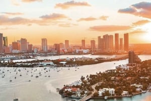 Miami: Private Sunset Sightseeing Airplane Tour