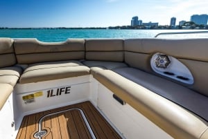 Miami: Private Tailored Sightseeing Boat Tour