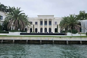 Miami: Private Tailored Sightseeing Boat Tour