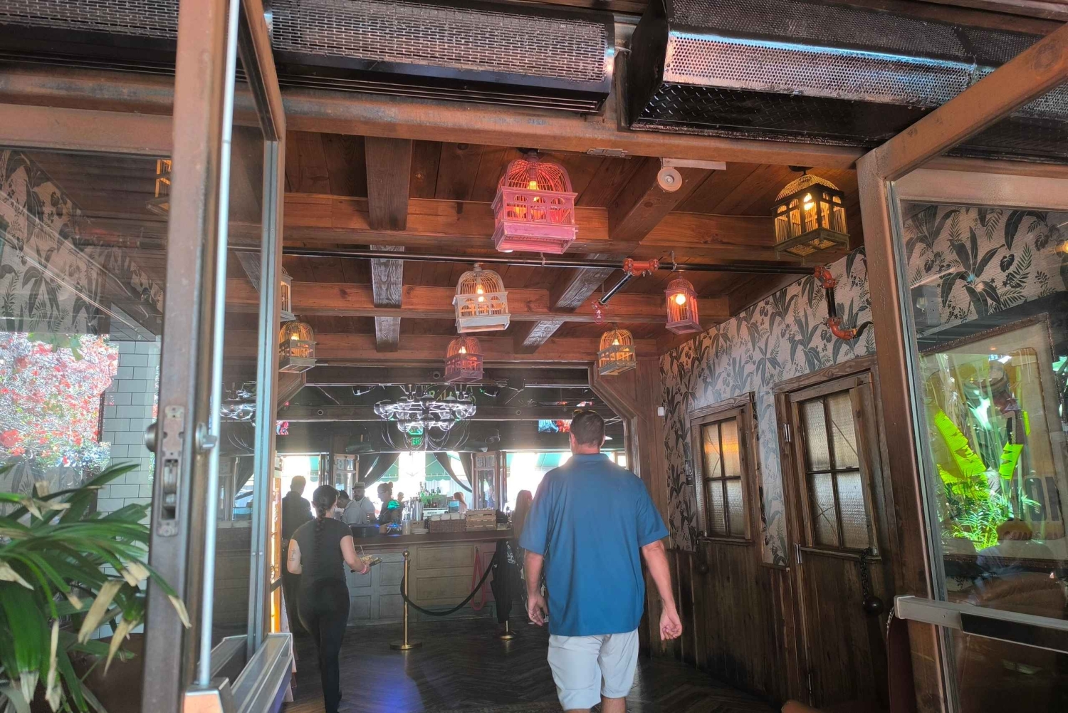 Miami: Private tour in a convertible Mustang in French