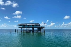 Miami: Excursión Privada en Yate de Alquiler con Champán y Snorkel