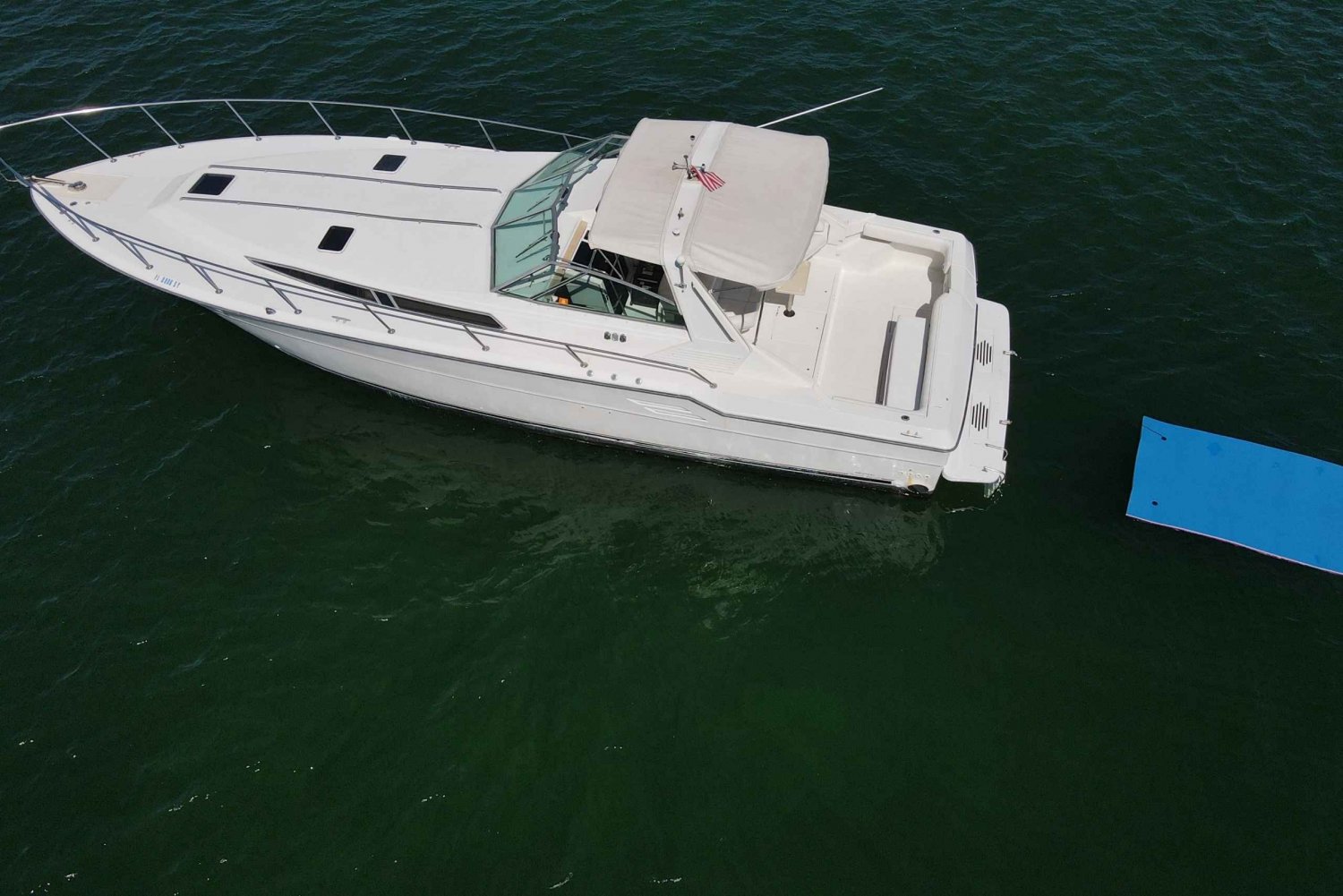 Miami: Private Yacht Rental Tour met champagne en snorkelen