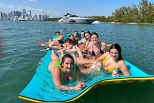 Miami’s Best Views: Private Boat Tour