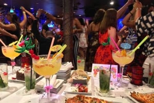Miami: Salsa Night Lessons with Mojitos, Food, and Nightclub
