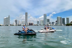 Miami : Aventure en mer ! Location de Jetski+30min tour en bateau inclus