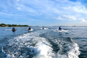 Miami: Avventura in mare! Noleggio Jetski+30min tour in barca incluso