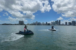 Miami: Avventura in mare! Noleggio Jetski+30min tour in barca incluso