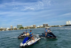 Miami : Aventure en mer ! Location de Jetski+30min tour en bateau inclus