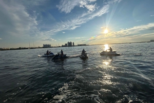 Miami: Eventyr til sjøs! Jetskiutleie + 30 min omvisning med båt inkludert