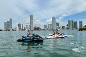 Miami : Aventure en mer ! Location de Jetski+30min tour en bateau inclus