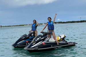 Miami: Aventura no mar! Aluguel de Jetski + 30 minutos de passeio de barco incluído