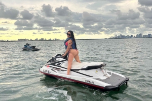 Miami : Aventure en mer ! Location de Jetski+30min tour en bateau inclus