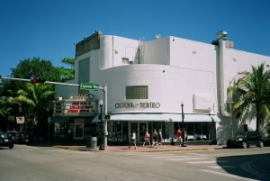 Miami Beach: Self-Guided Walking Tour With Audio Guide